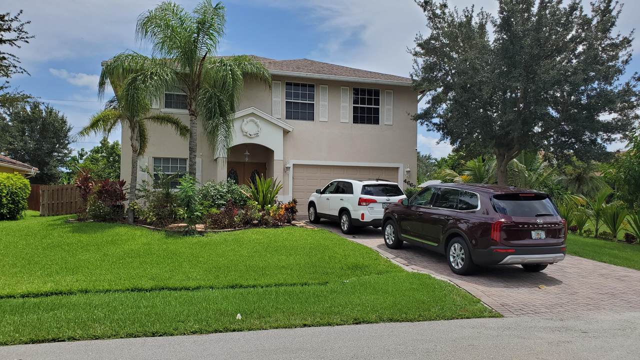 4662 Galaxie Street - Photo 1