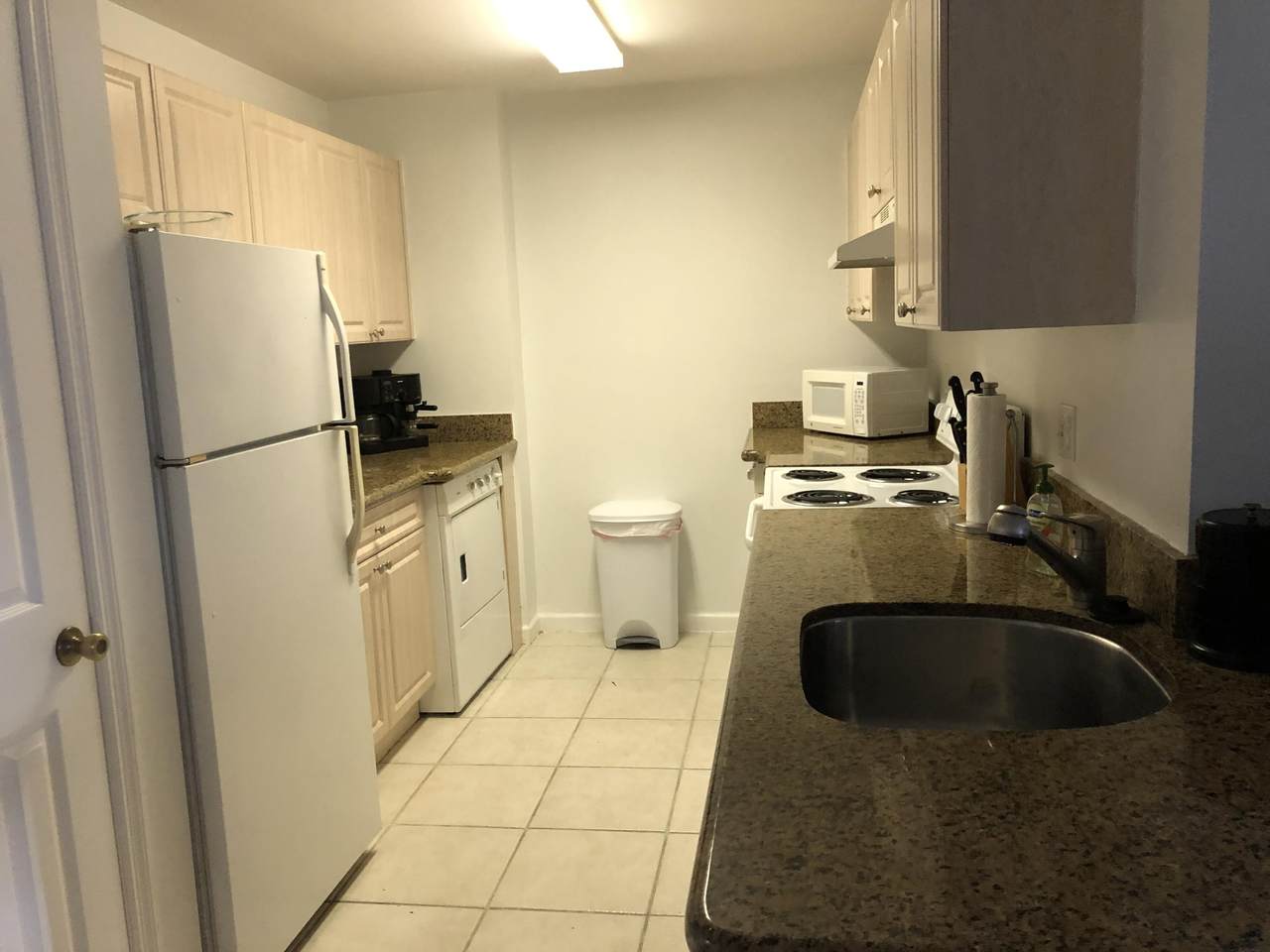 2060 Greenview Shores Boulevard - Photo 1