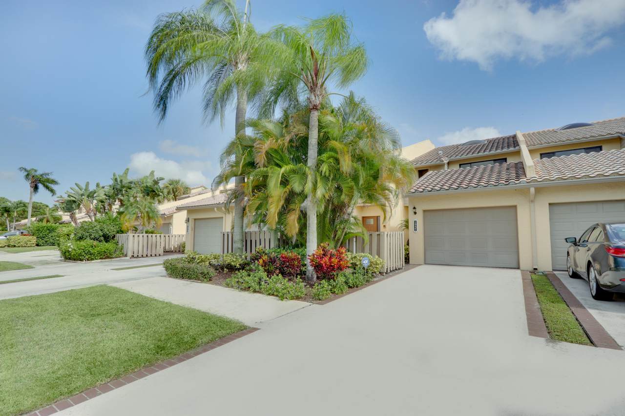 1937 Canterbury Circle - Photo 1