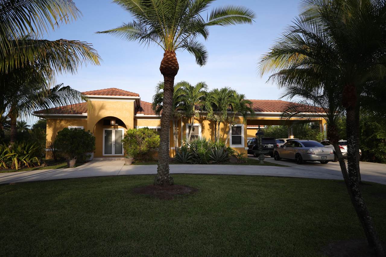 9020 Talway Circle - Photo 1