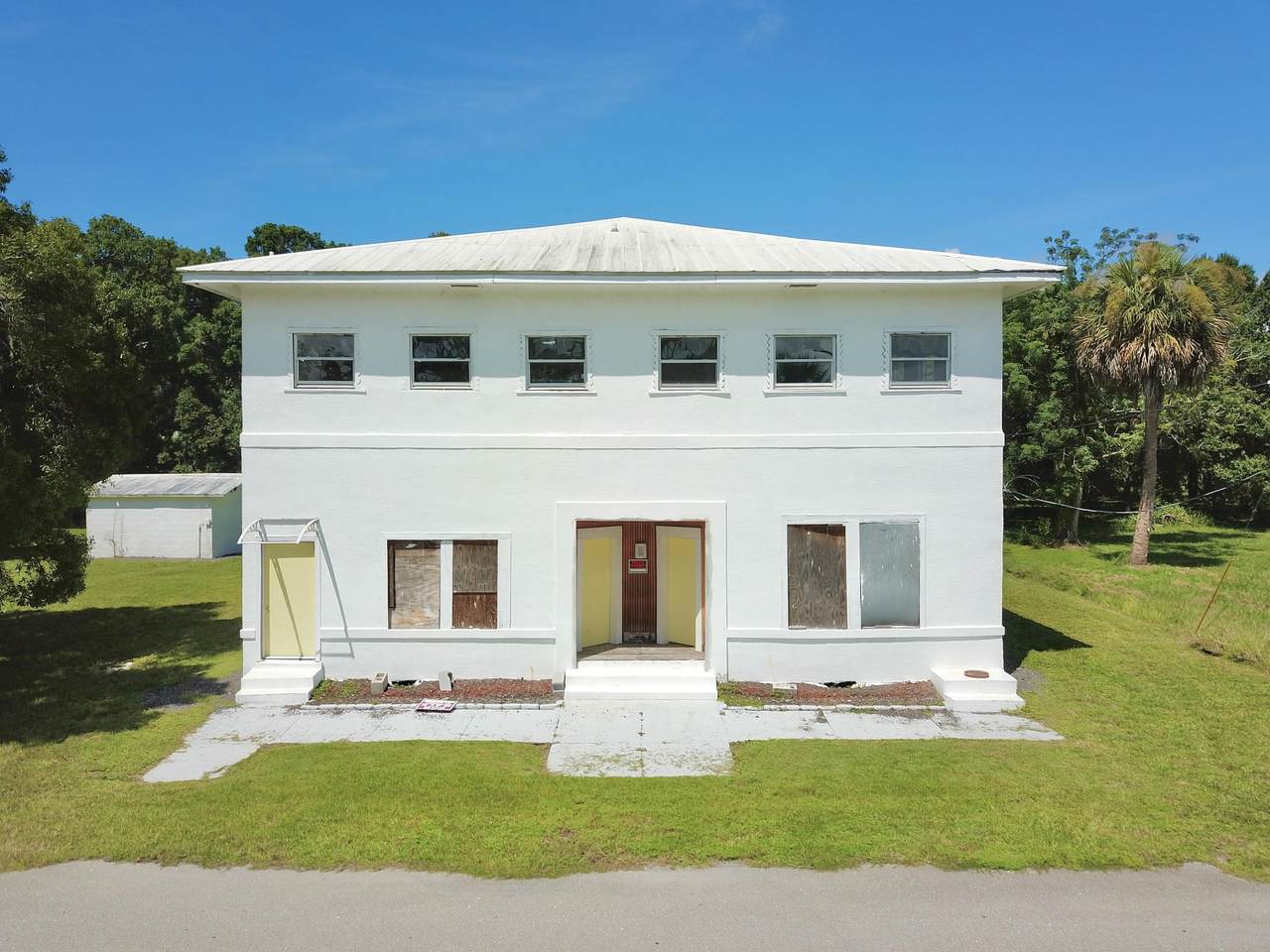 210 6th Avenue - Photo 1