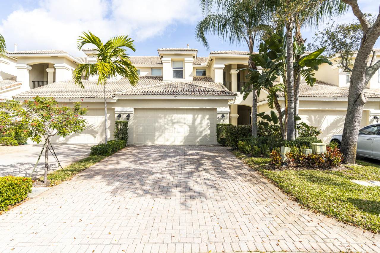 725 Cable Beach Lane - Photo 1