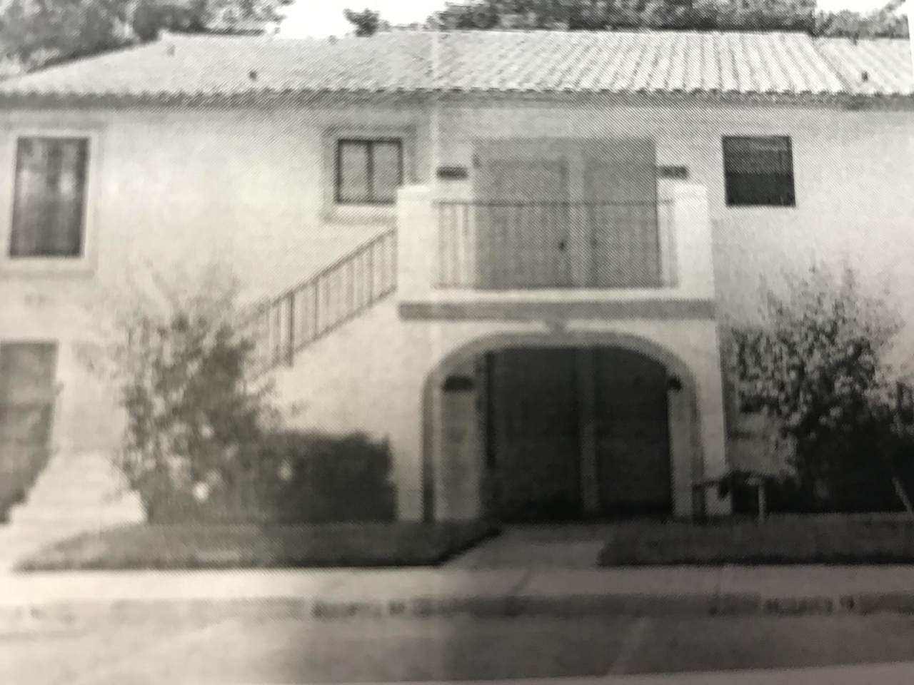 301 Olivewood Place - Photo 1