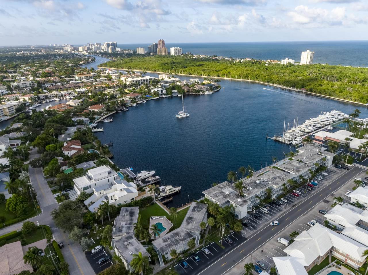 2727 Yacht Club Boulevard - Photo 1