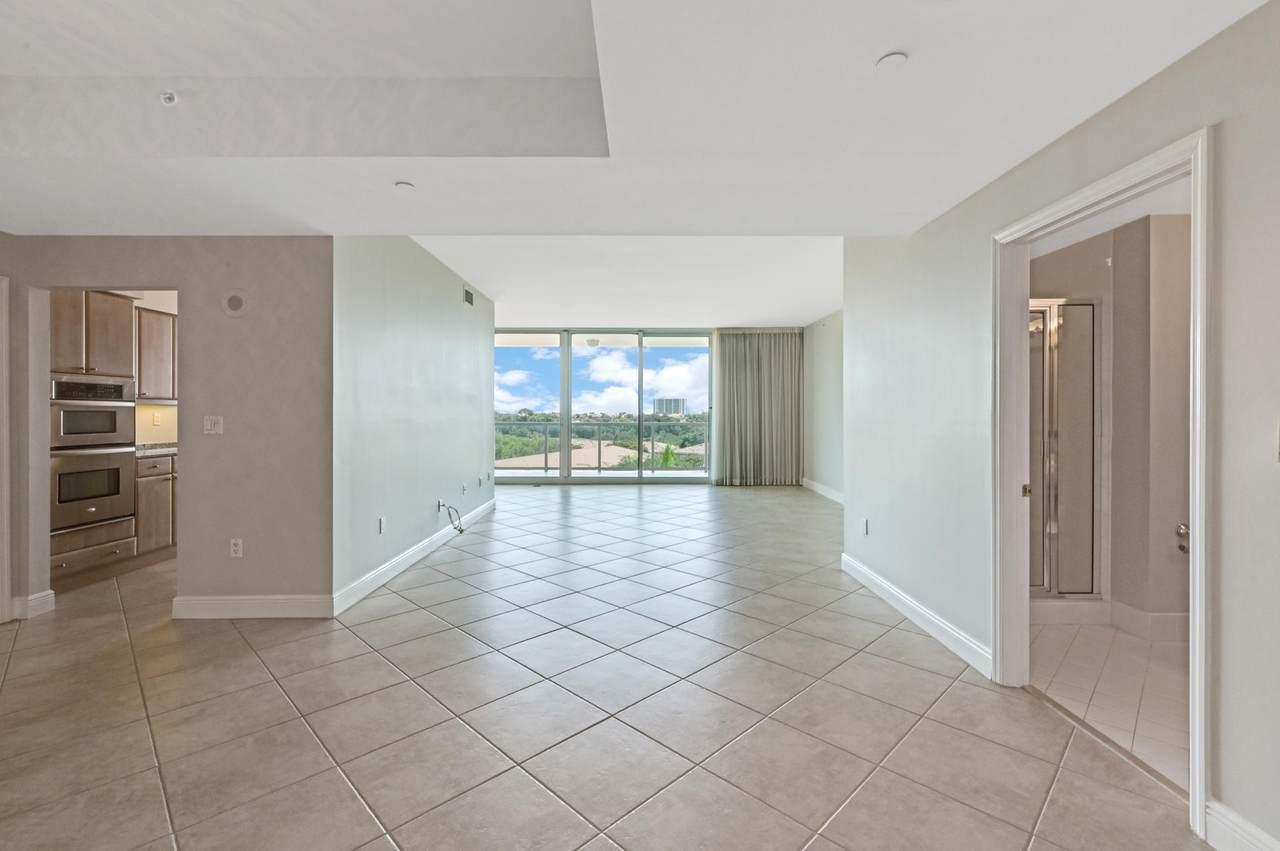 500 Mizner Boulevard - Photo 1