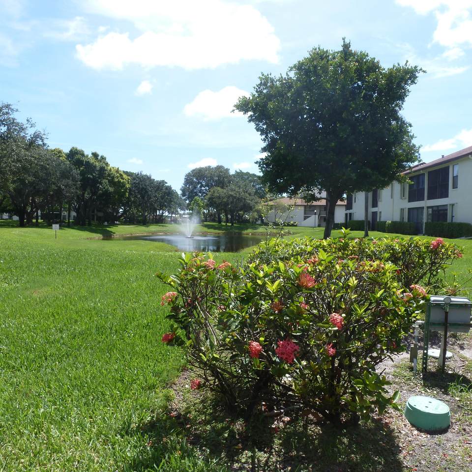 3354 Lucerne Park Drive - Photo 1