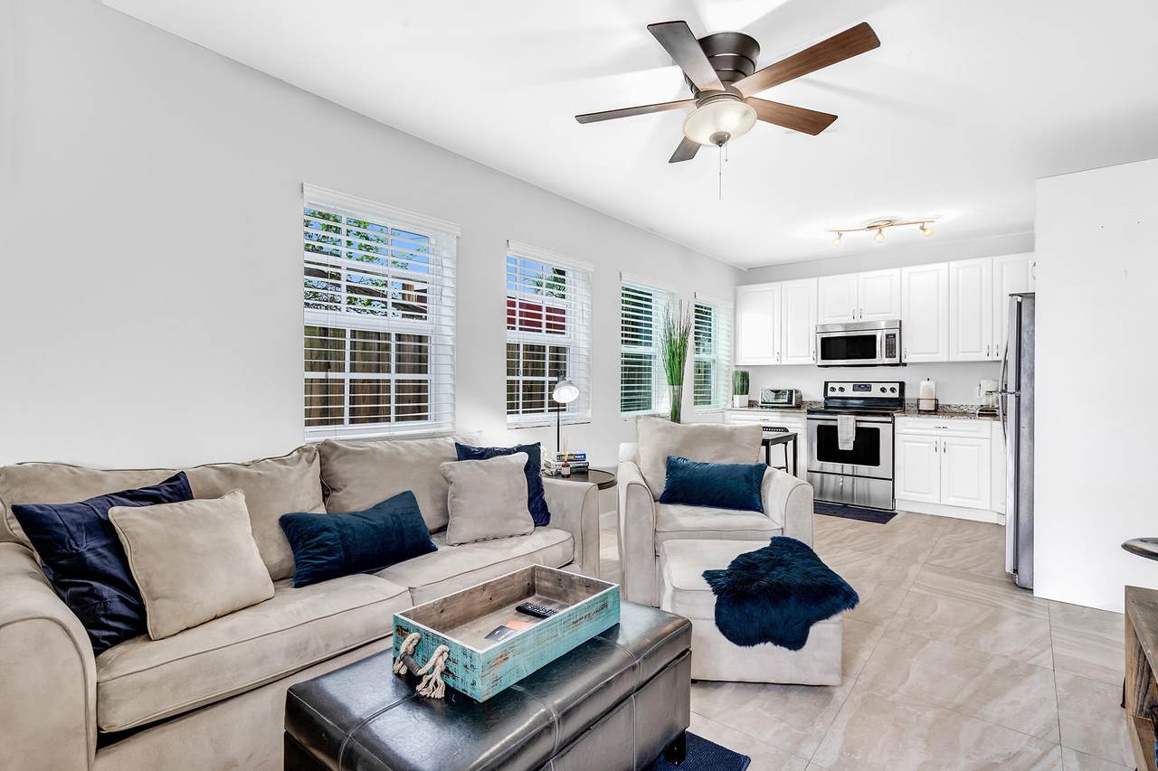 326 Barcelona Road - Photo 1