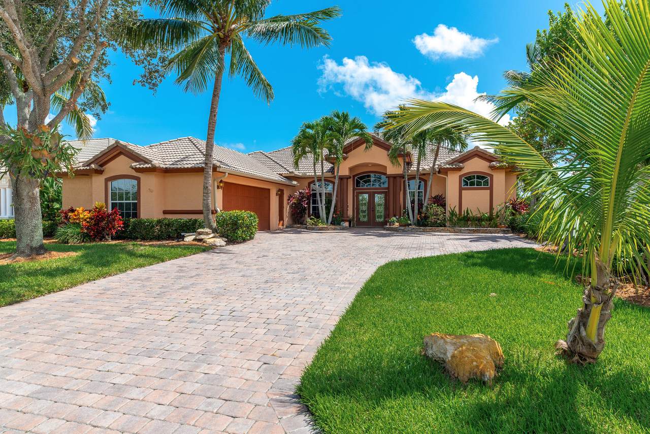 4121 Willow Creek Drive - Photo 1