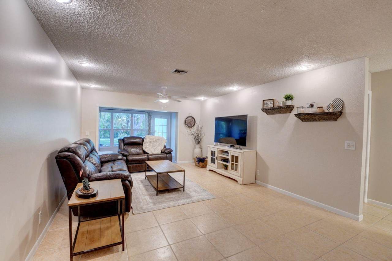 1914 Palmland Drive - Photo 1