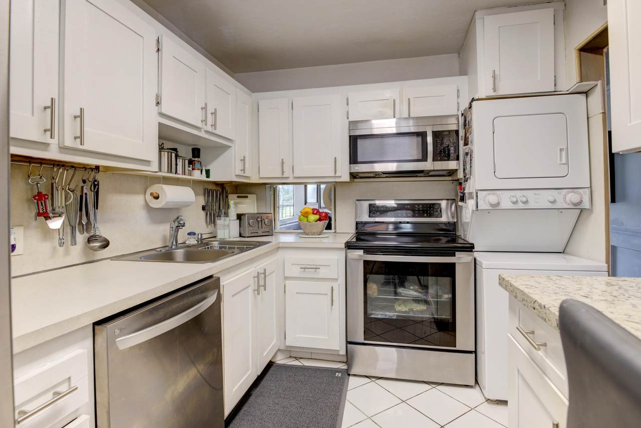 4345 Trevi Court - Photo 1