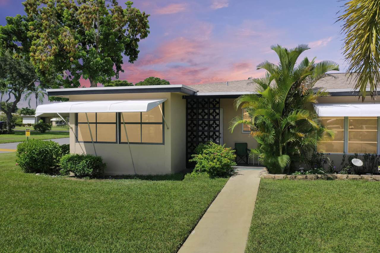 1017 South Drive - Photo 1