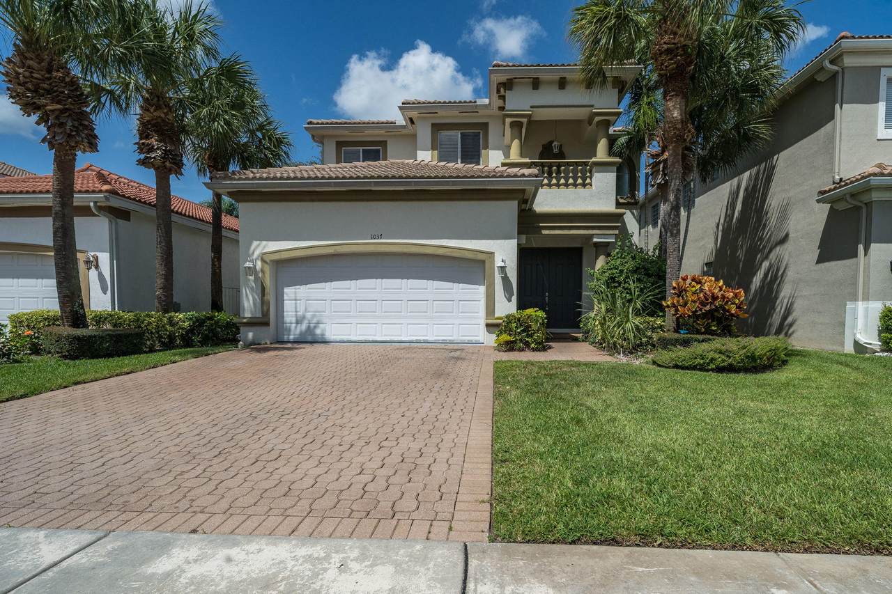 1037 Grove Park Circle - Photo 1