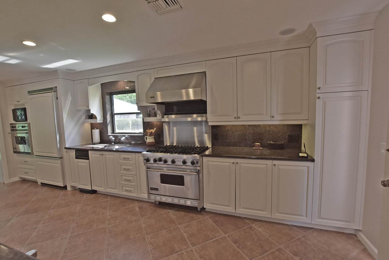 4540 Sanderling Circle - Photo 1