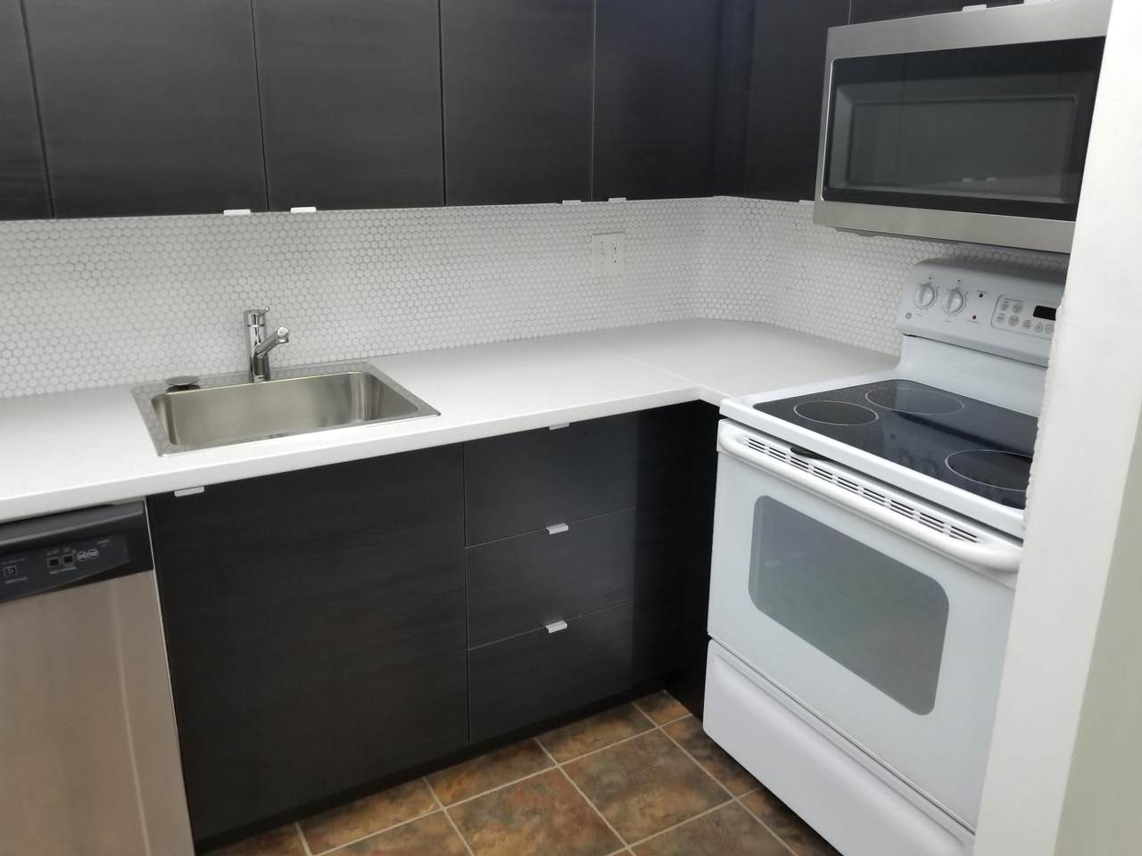 602 13th Street - Photo 1