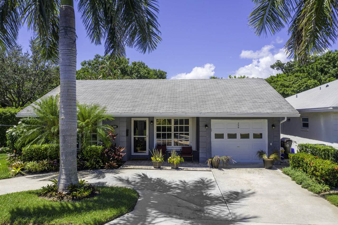 299 Del Rio Boulevard - Photo 1