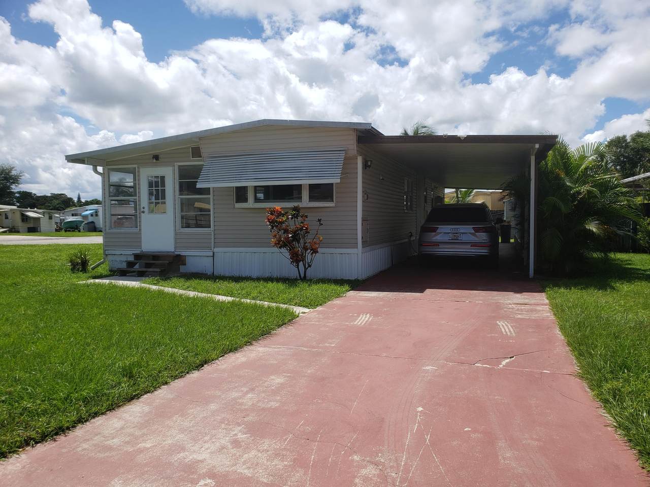 192 Riverbend Street - Photo 1