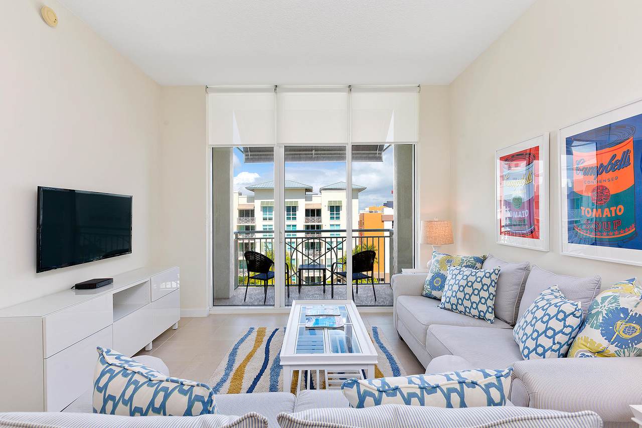 480 Hibiscus Street - Photo 1