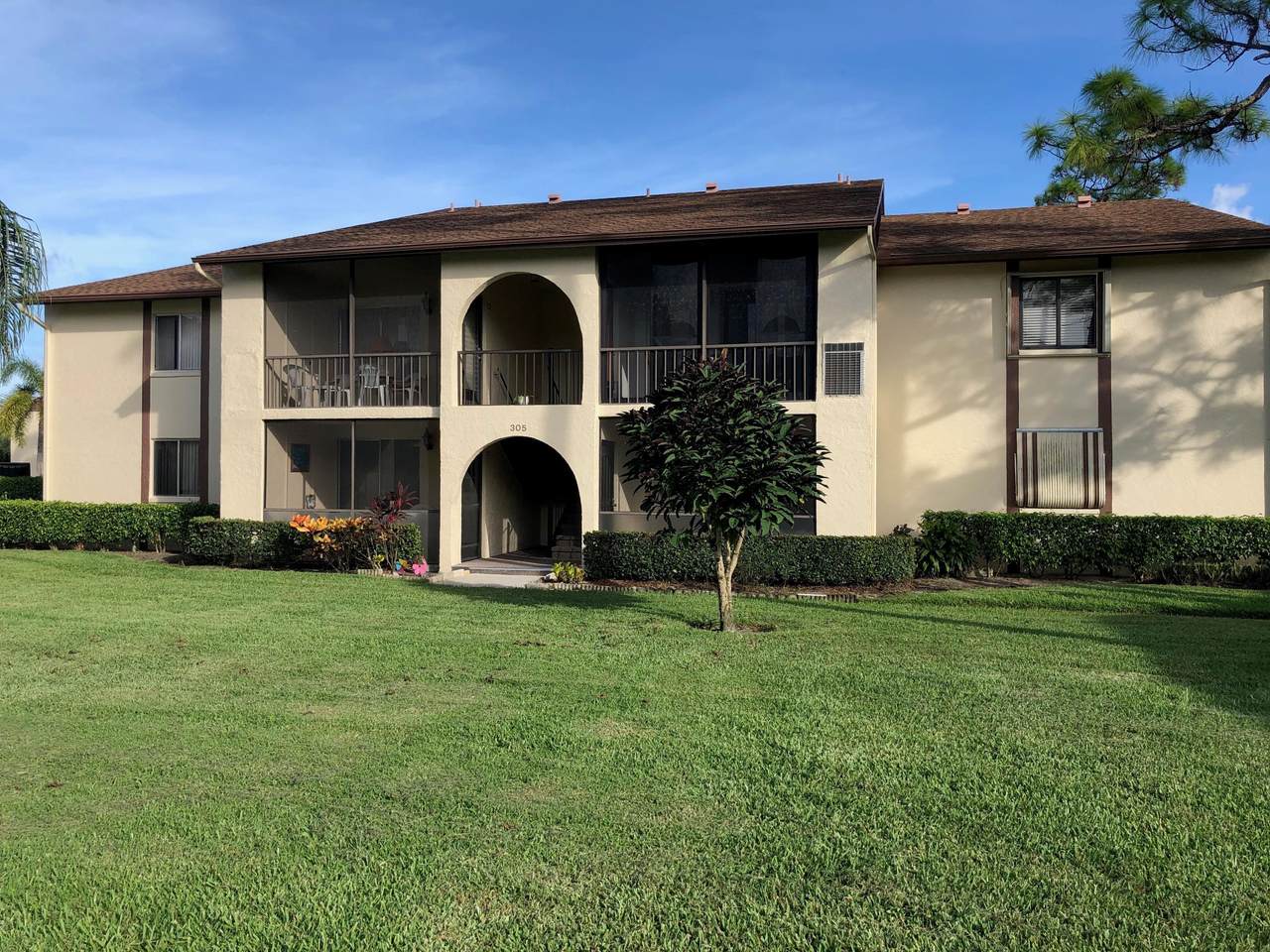 305 Knotty Pine Circle - Photo 1