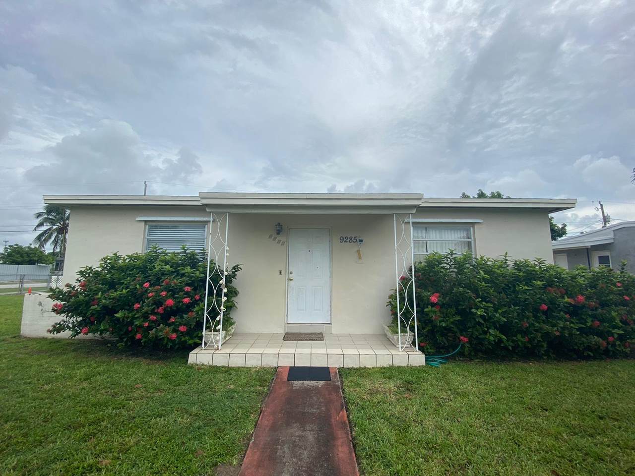 9285 42nd Terrace - Photo 1