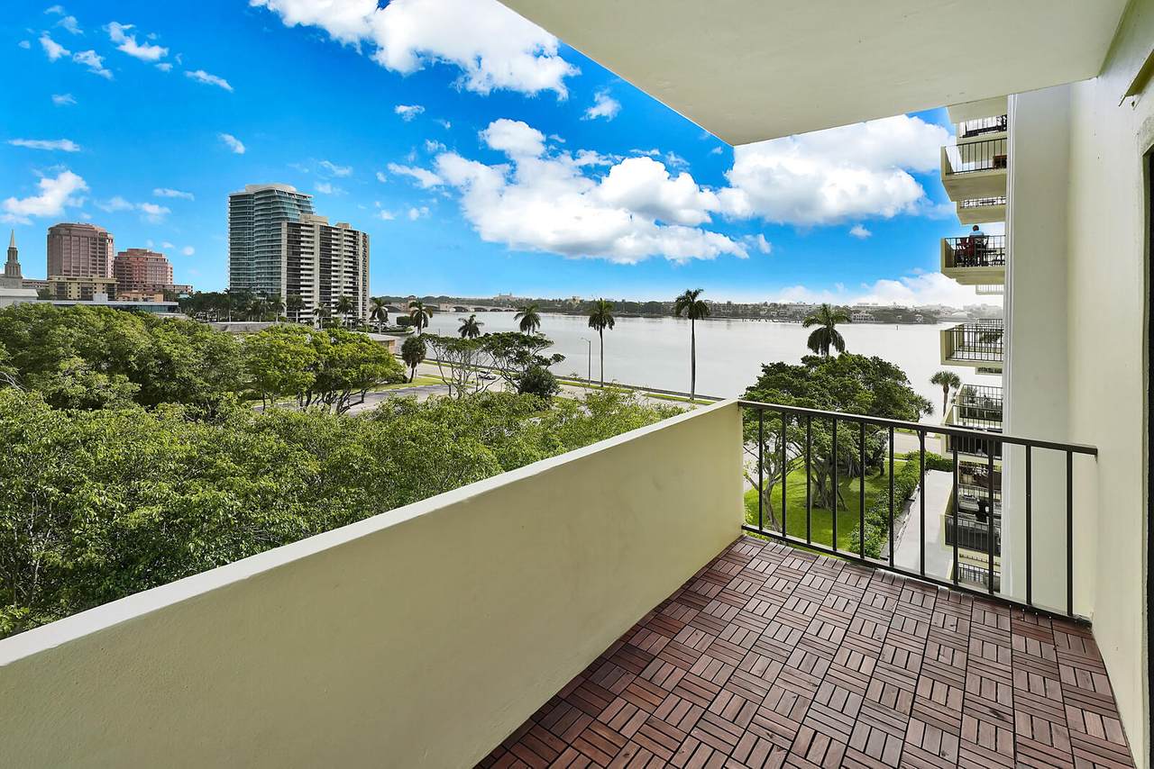 1501 Flagler Drive - Photo 1