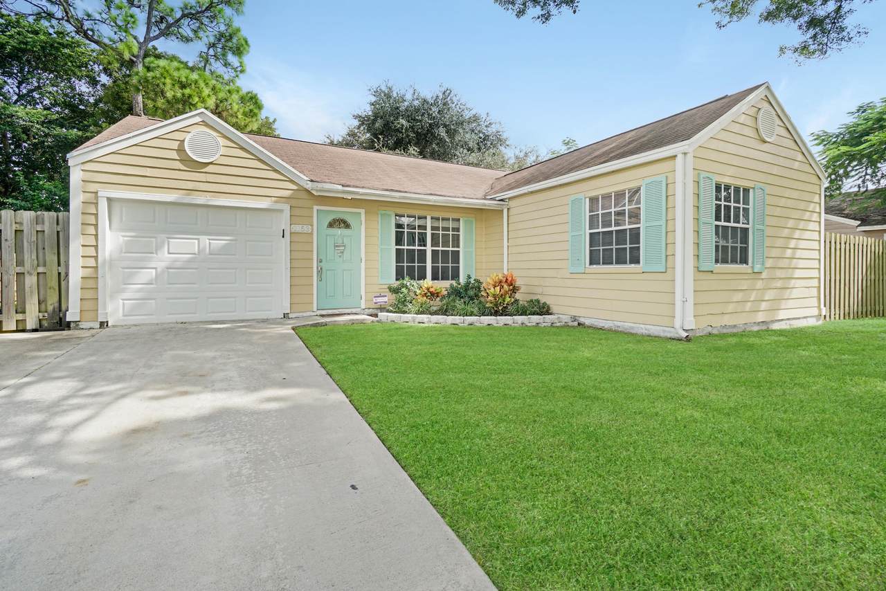 1153 Grandview Circle - Photo 1