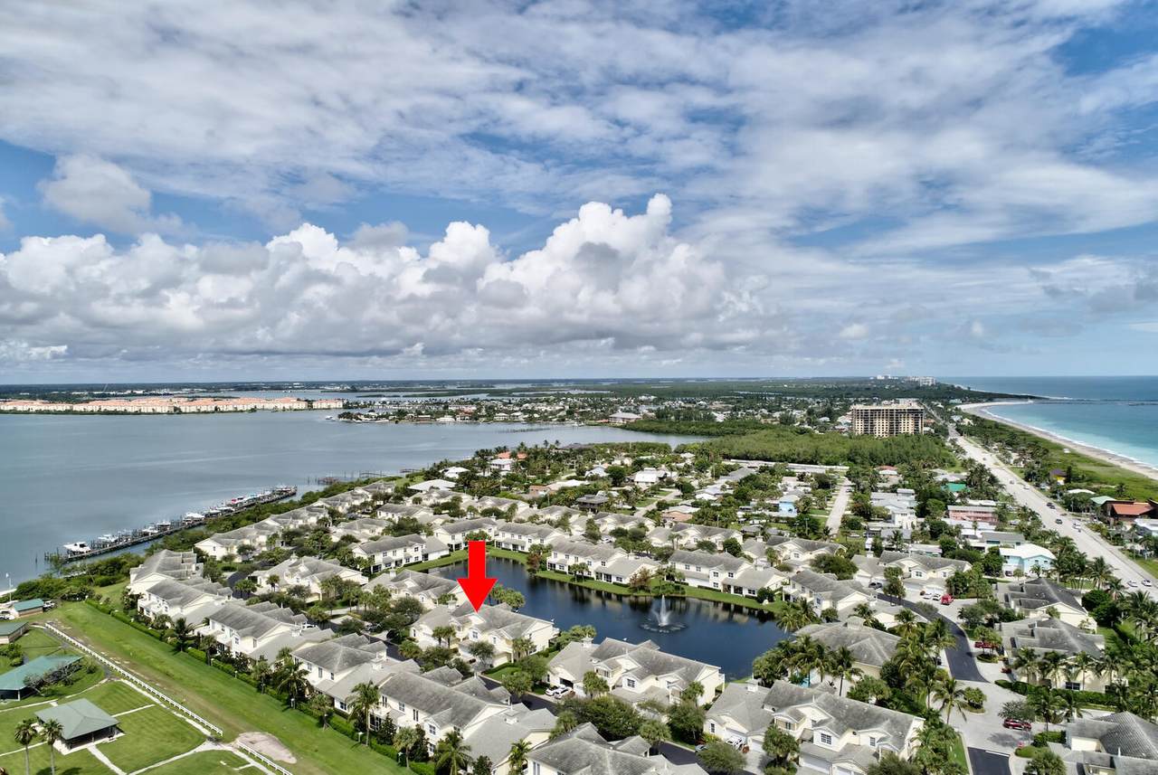 1703 Mariner Bay Boulevard - Photo 1