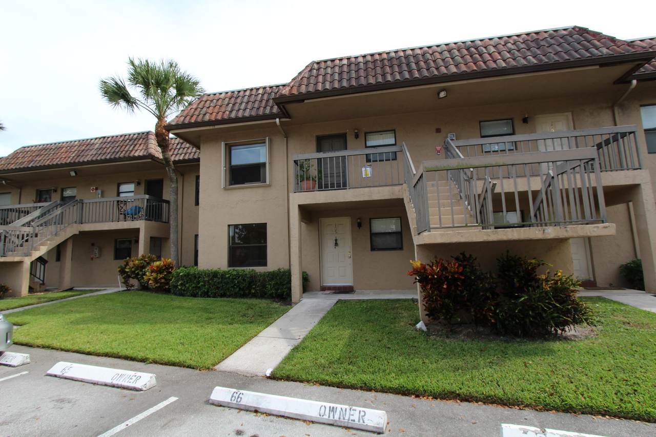 6784 Palmetto Circle - Photo 1