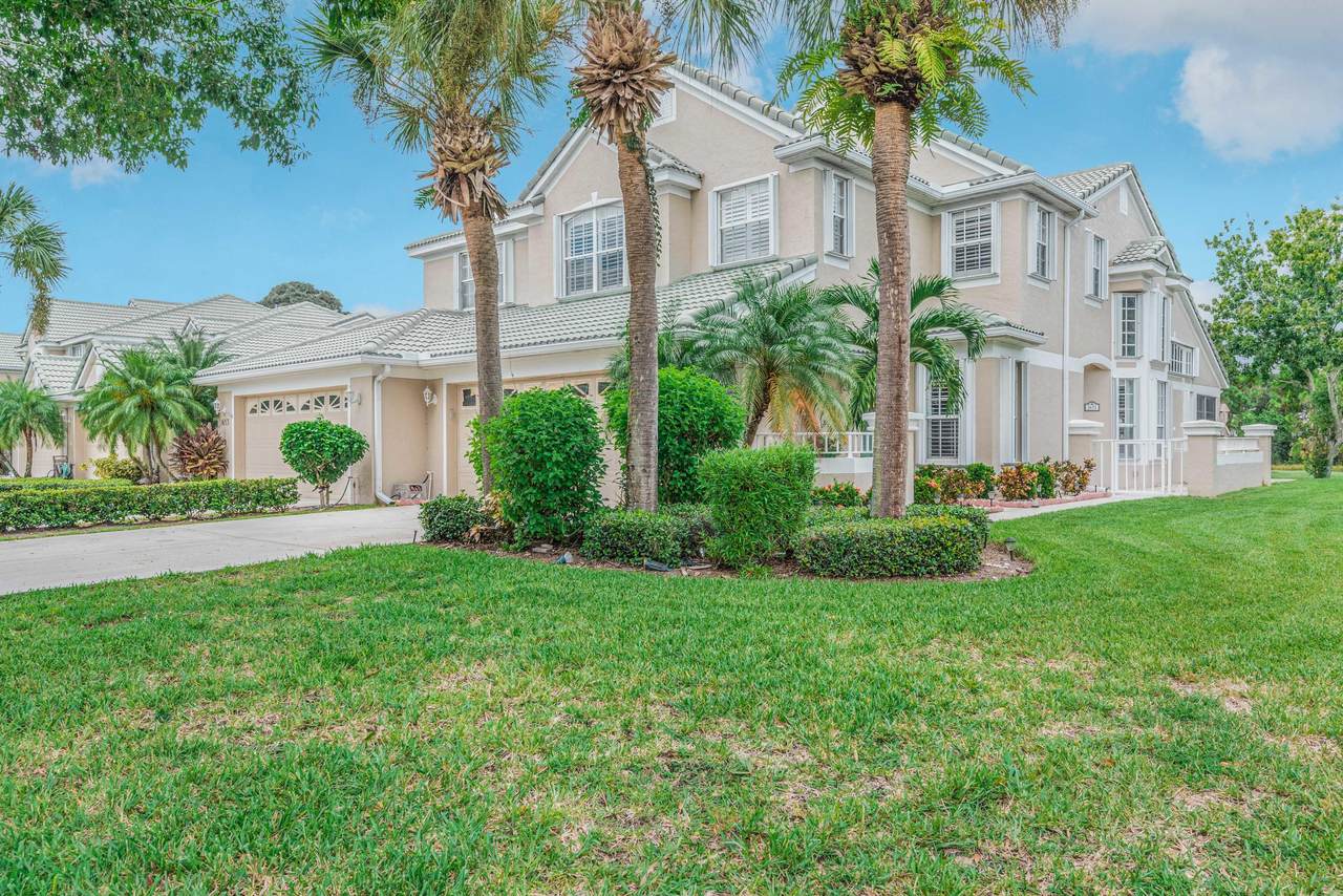 1651 Harbour Isles Circle - Photo 1