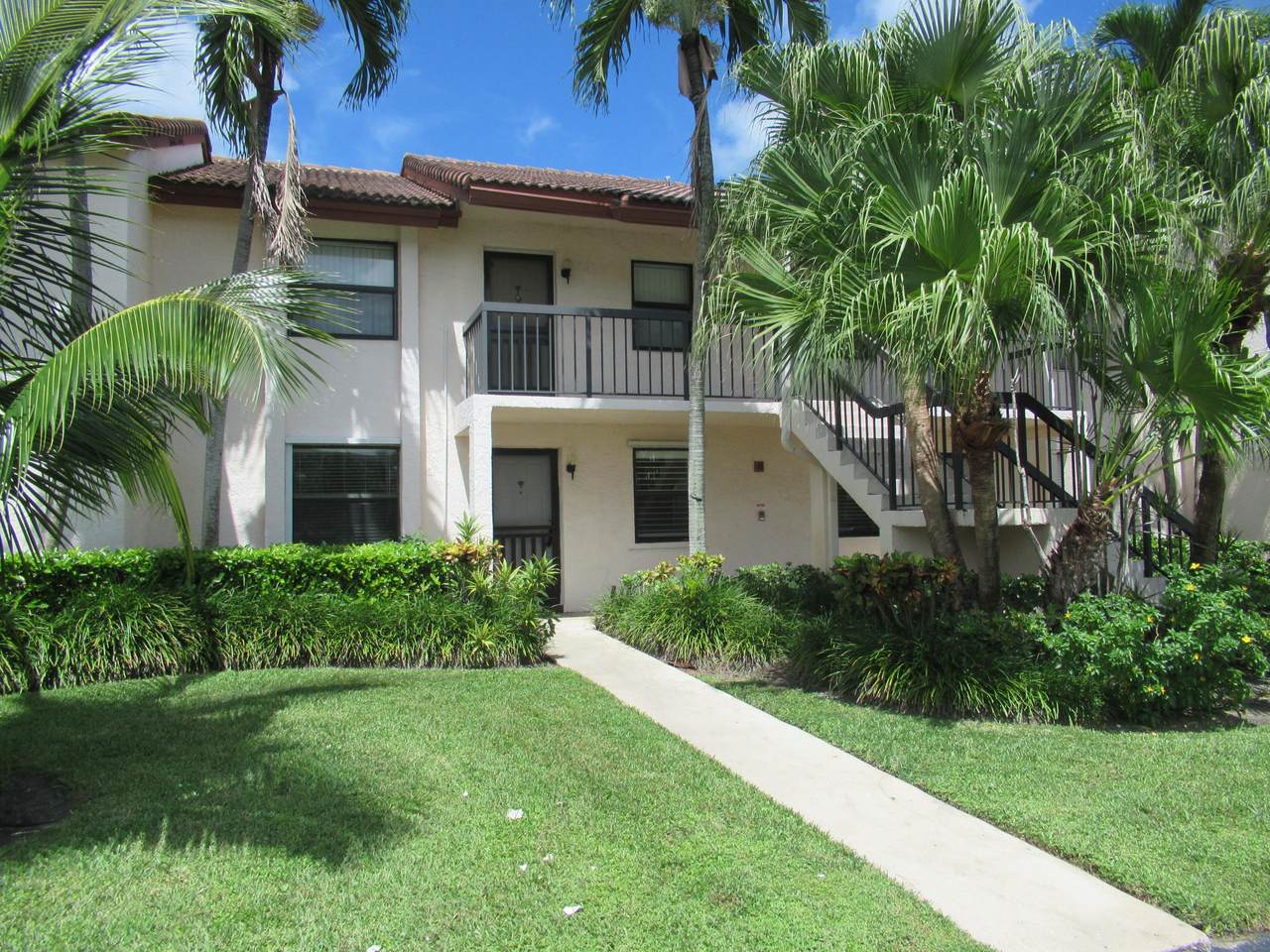22100 Palms Way - Photo 1