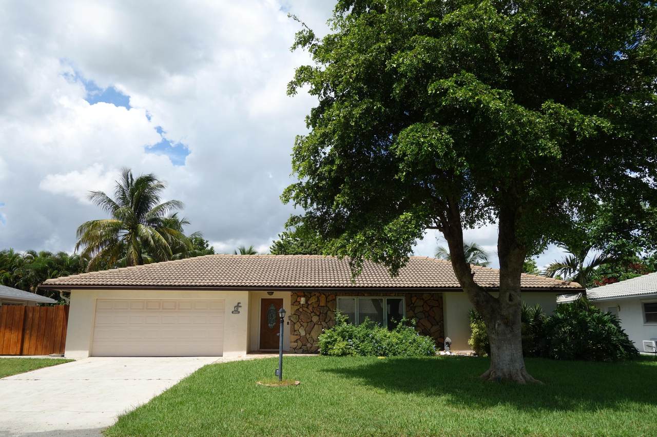 2581 14th Street - Photo 1