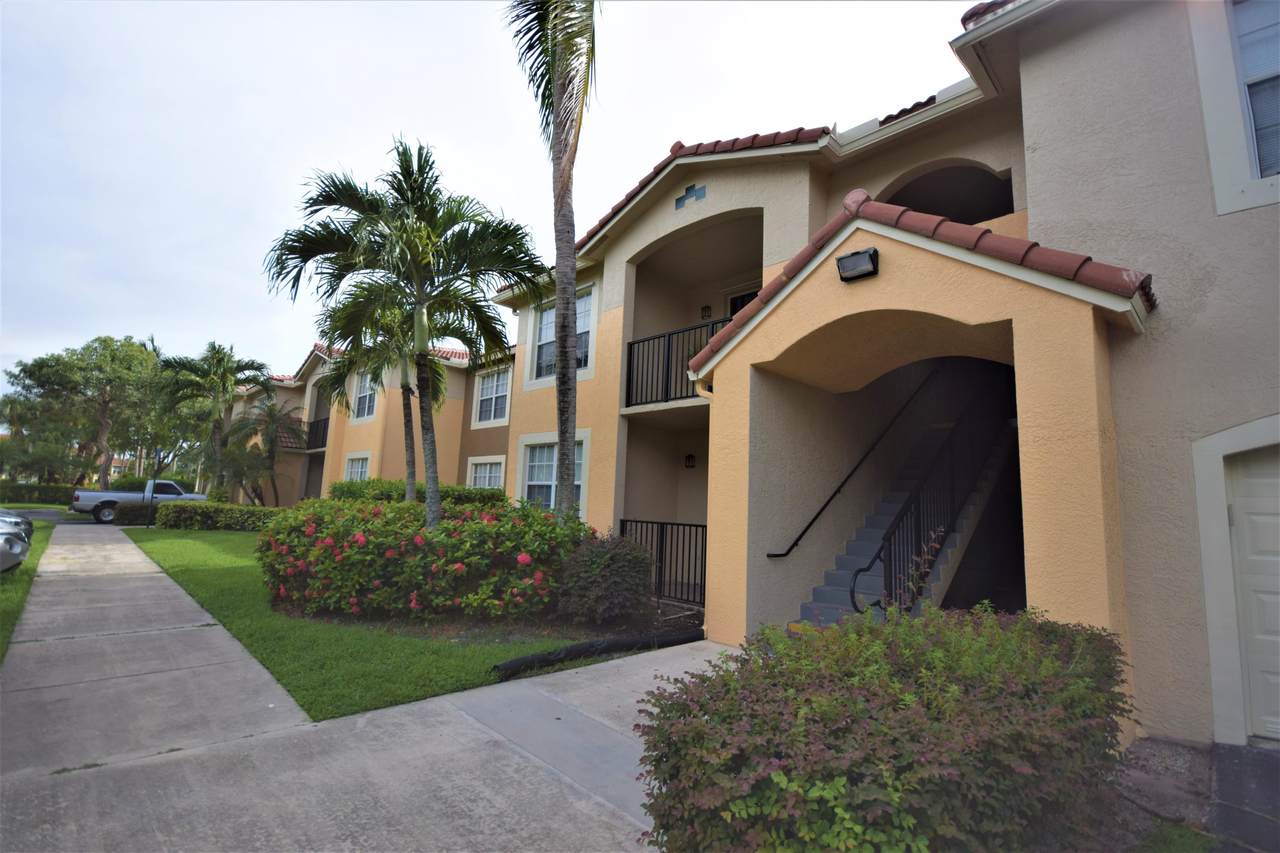 15015 Michelangelo Boulevard - Photo 1
