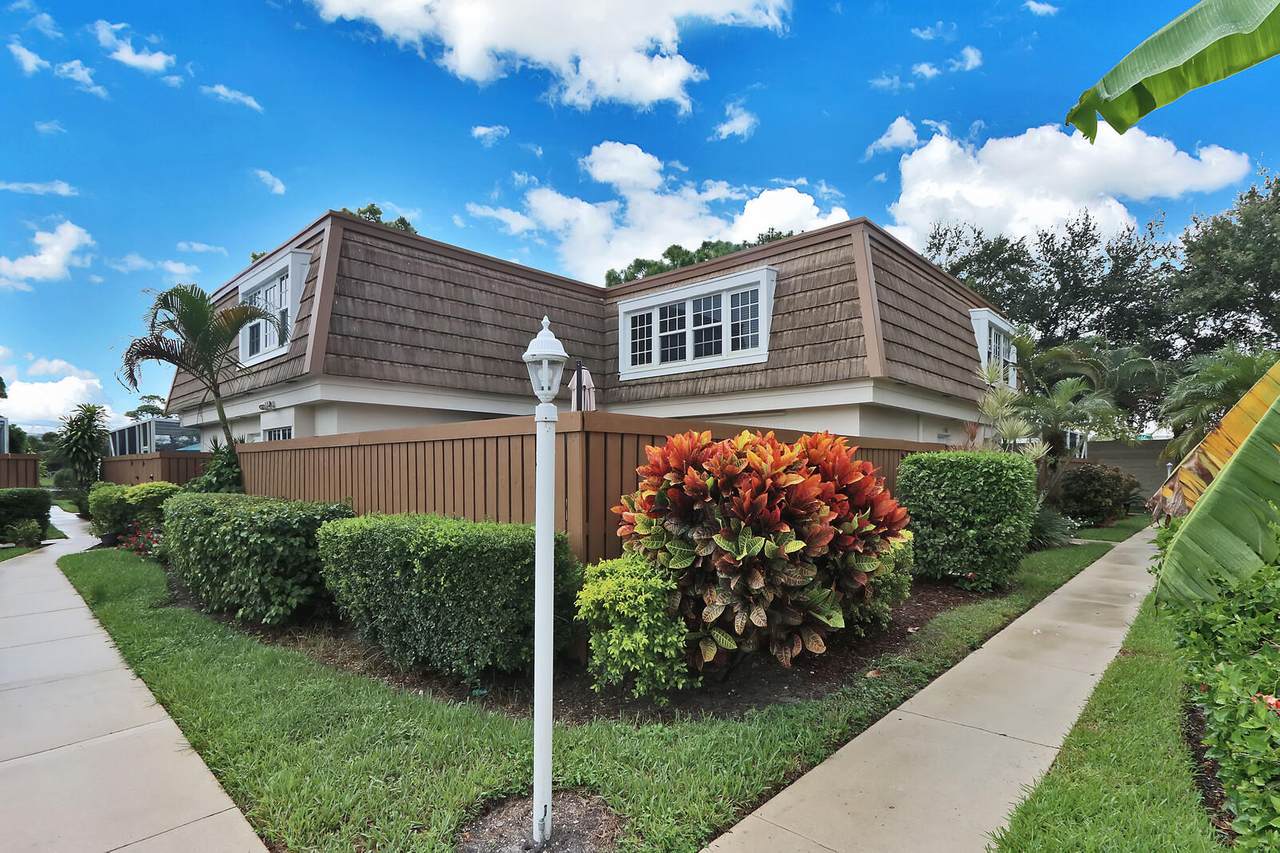 11580 Winchester Drive - Photo 1