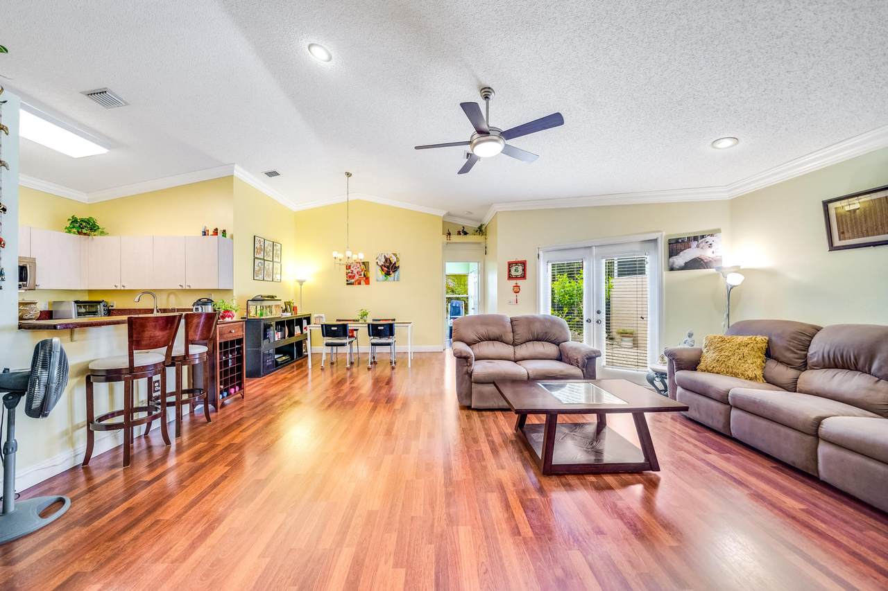 5843 Eagle Cay Terrace - Photo 1