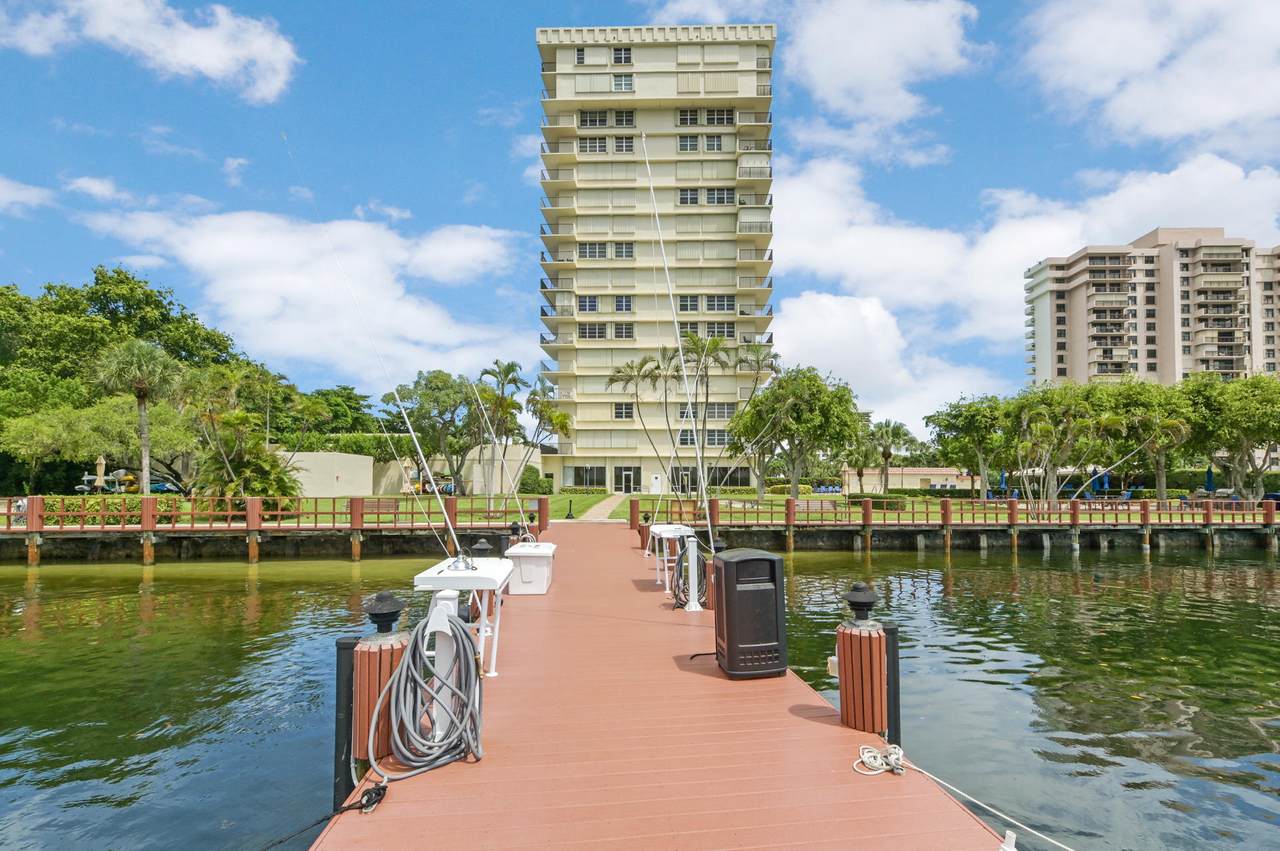 2121 Ocean Boulevard - Photo 1