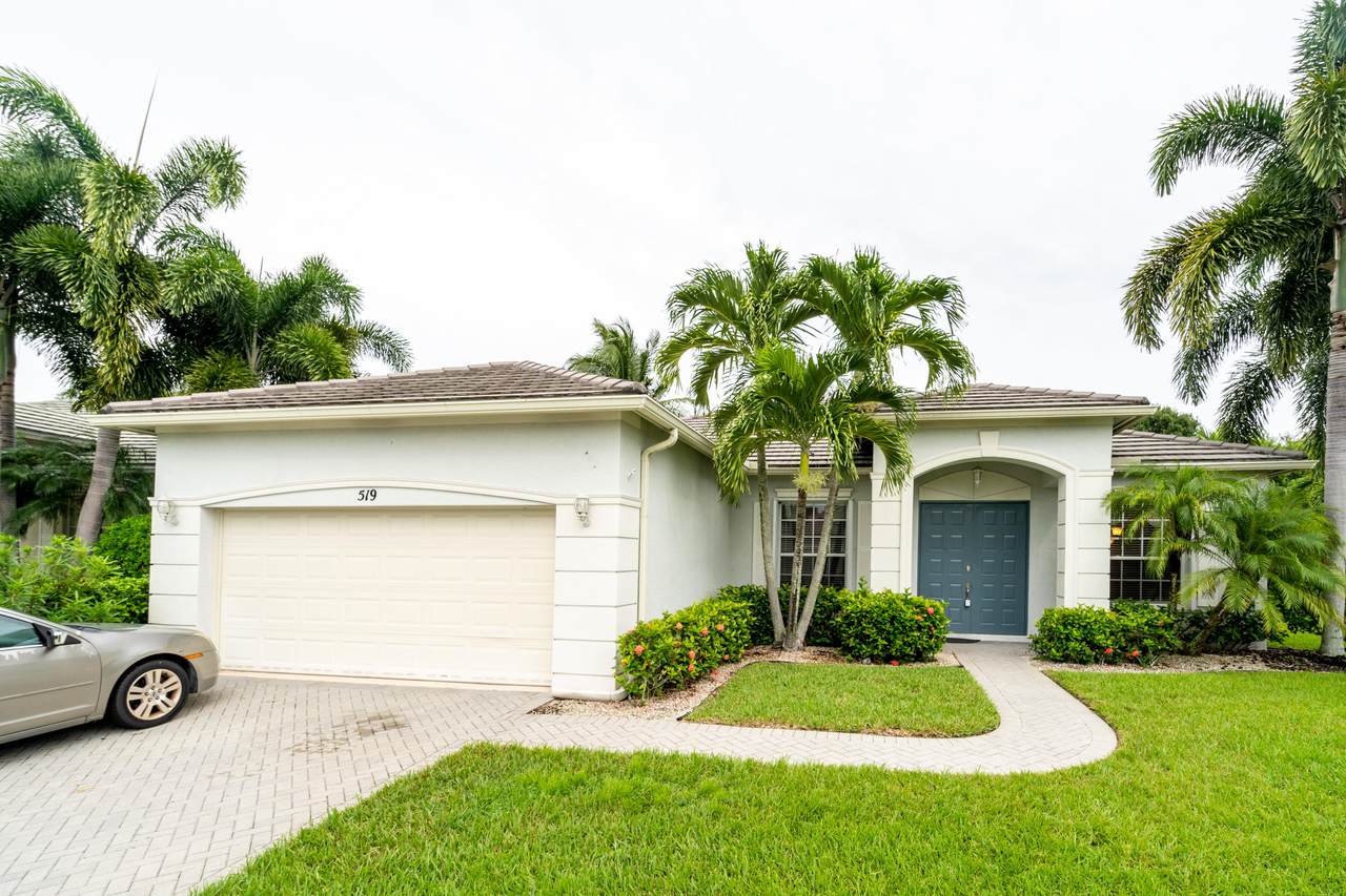 519 Lake Manatee Way - Photo 1