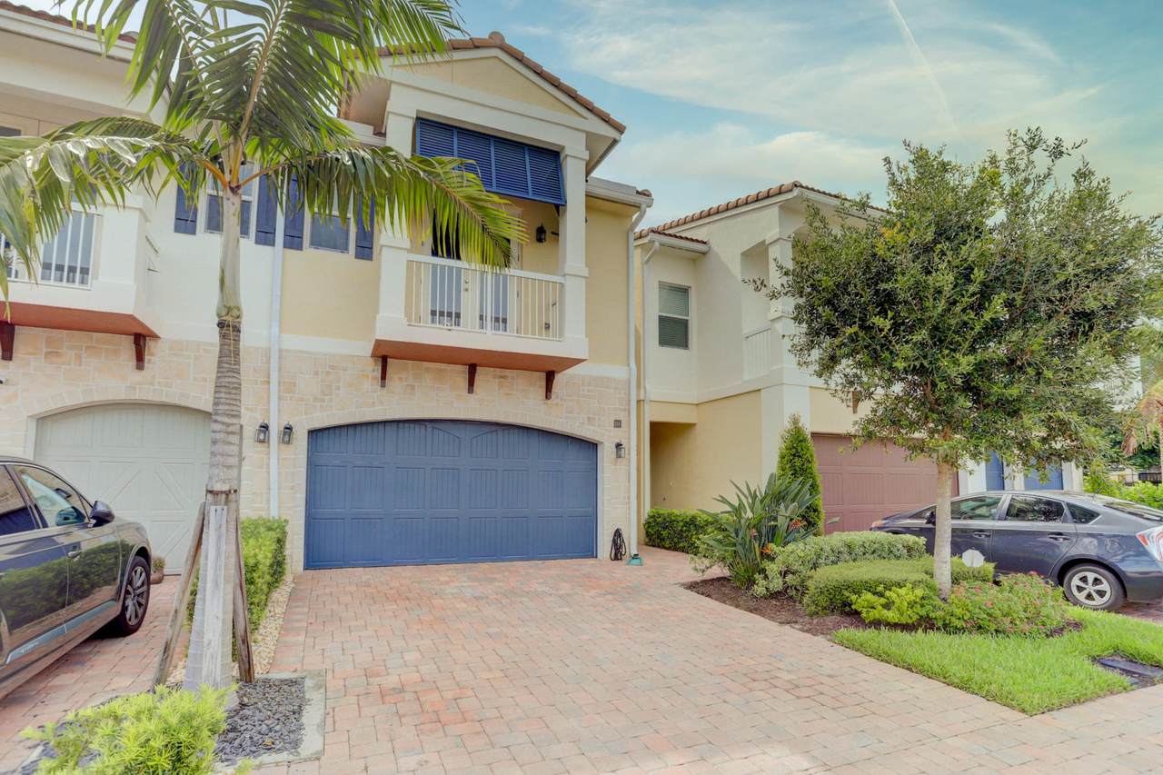 100 69th Circle - Photo 1