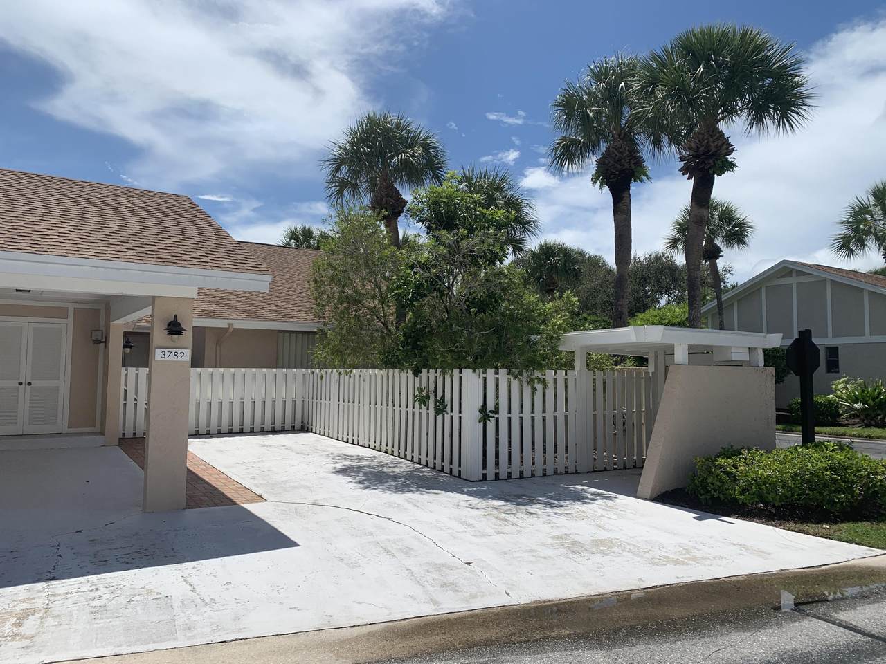 3782 Cape Pointe Circle - Photo 1