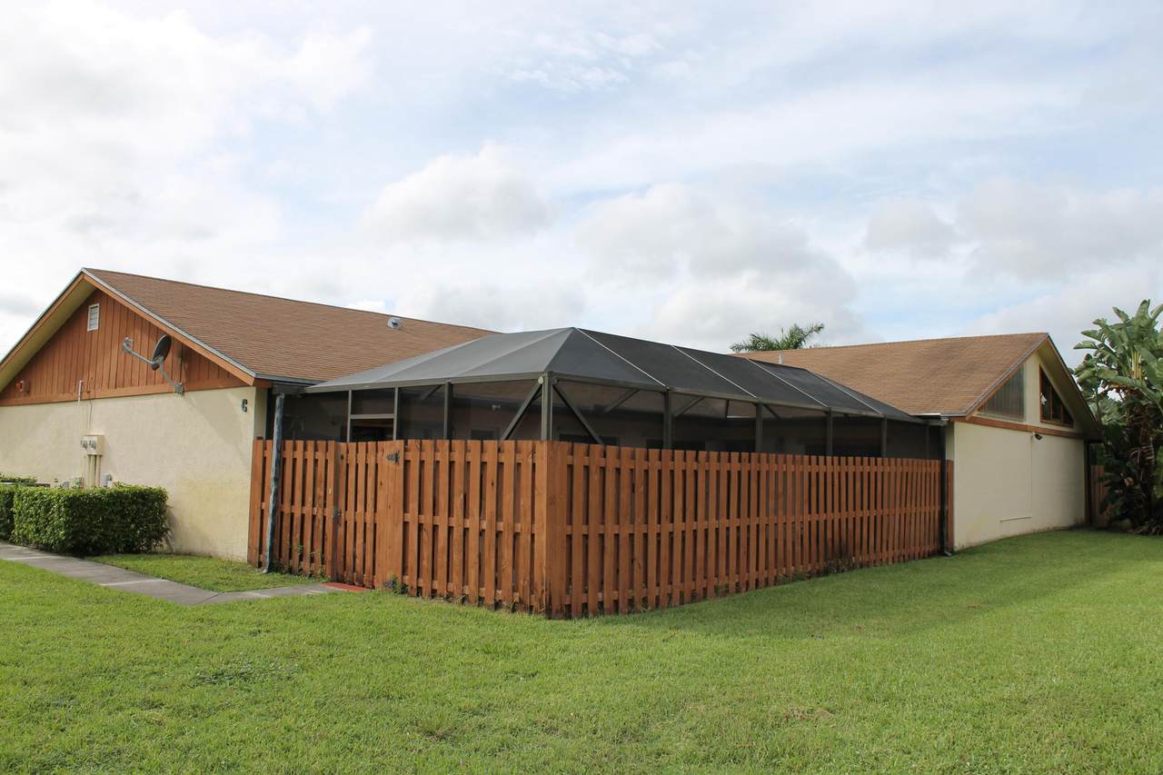 1110 Summit Place Circle - Photo 1