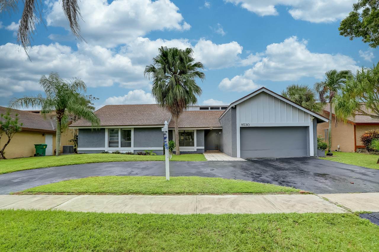 8530 51st Court - Photo 1