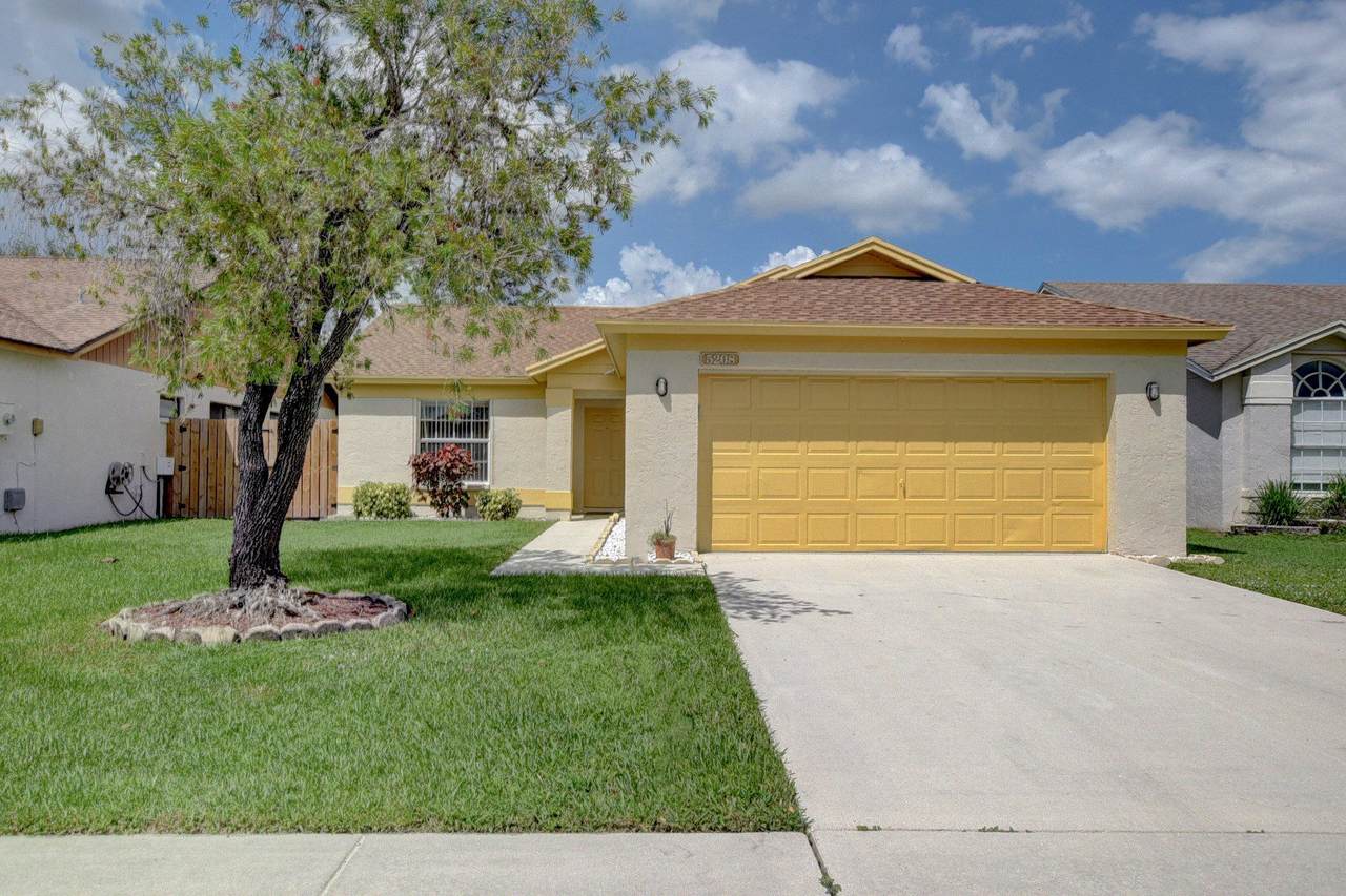 5208 Arbor Glen Circle - Photo 1