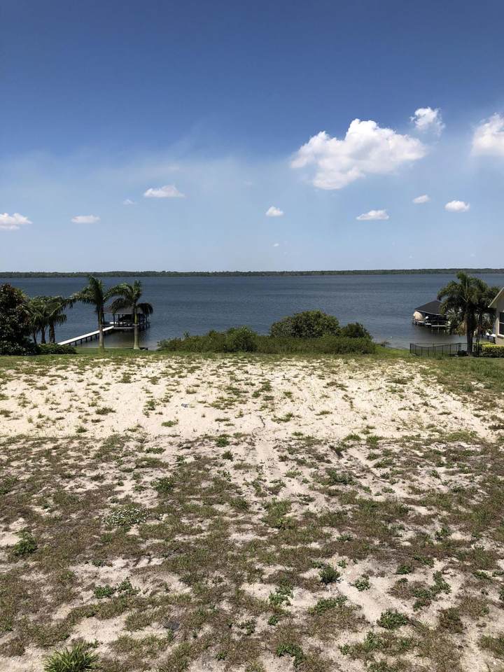 628 Sunset Pointe Drive - Photo 1