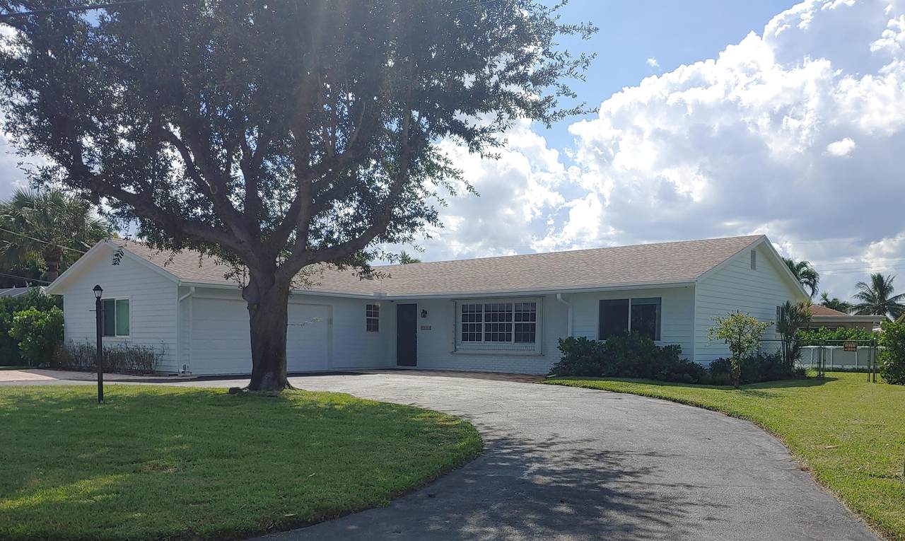 7735 Edgewater Drive - Photo 1
