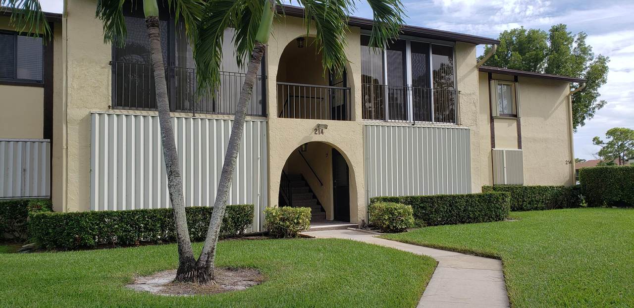 214 Pine Hov Circle - Photo 1