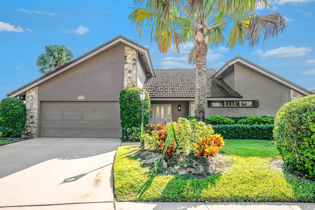 12870 La Rochelle Circle - Photo 1