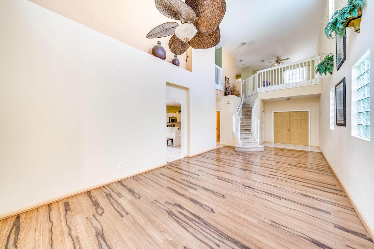 4934 Pelican Manor - Photo 1
