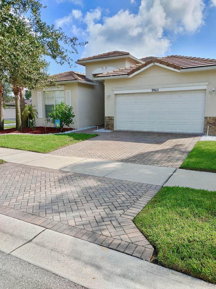 9962 Stonegate Drive - Photo 1