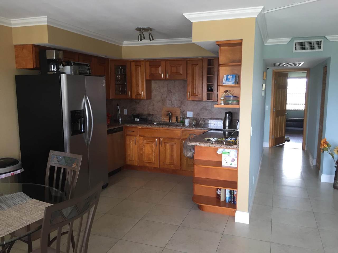 3051 Lincoln C - Photo 1