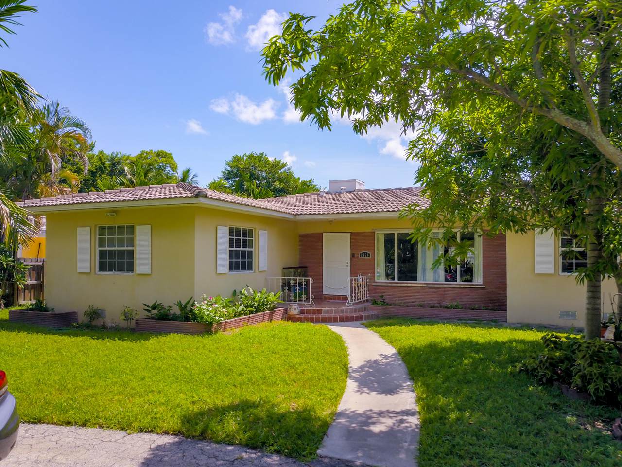 2726 Monroe Street - Photo 1