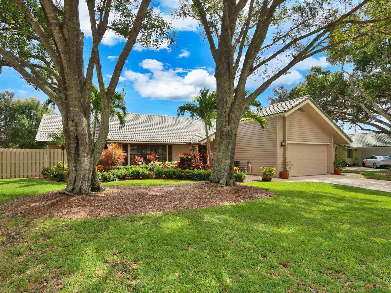 108 Coco Lane - Photo 1