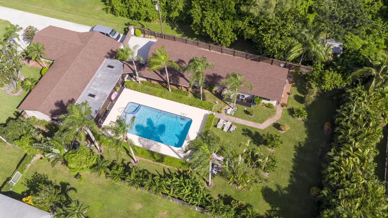 8800 Bates Road - Photo 1